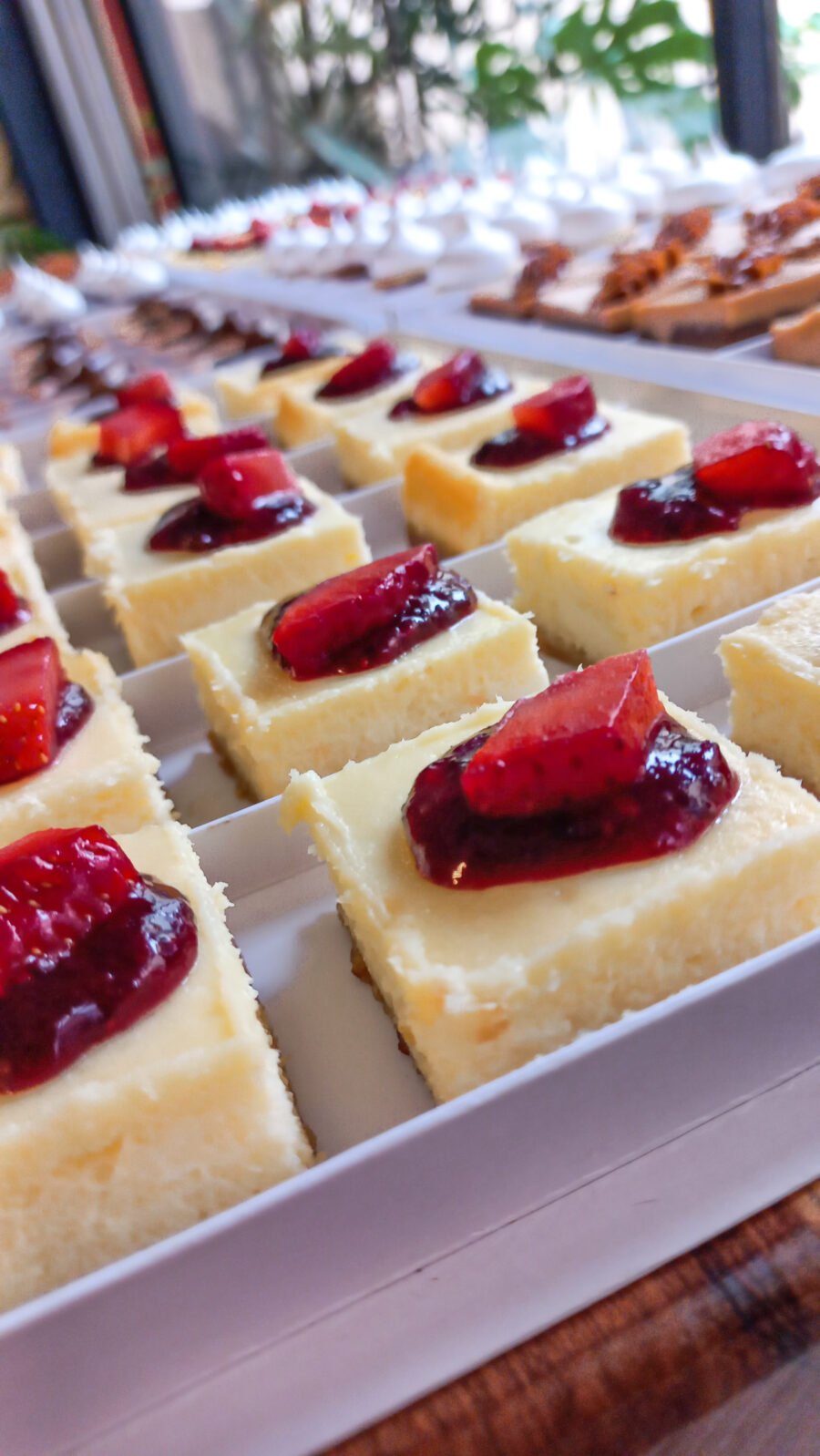 Petit Fours ARMA TU MIX! (12 unidades del mismo sabor) - Imagen 2