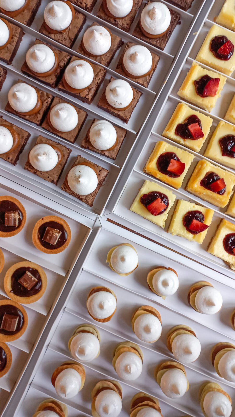 Petit Fours ARMA TU MIX! (12 unidades del mismo sabor) - Imagen 4